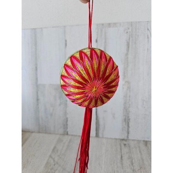 Vintage tassel unique ball red pink ornament Xmas tree ornament - Picture 4 of 7